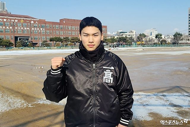 광주일고 투수 겸 내야수 김성준이 메이저리그 텍사스 레인저스와 계약에 임박했다. 엑스포츠뉴스 DB
