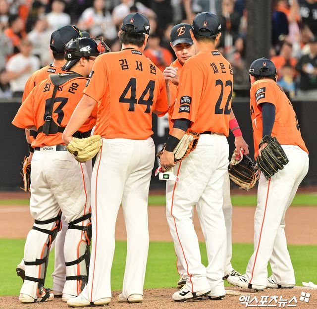 한화는 지난달 26일 대전 KT전부터 9연승을 질주하고 있다. 팀은 이날 경기에서 승리한다면, 1999년 이후 26년 만에 10연승을 달성하게 된다. 엑스포츠뉴스 DB