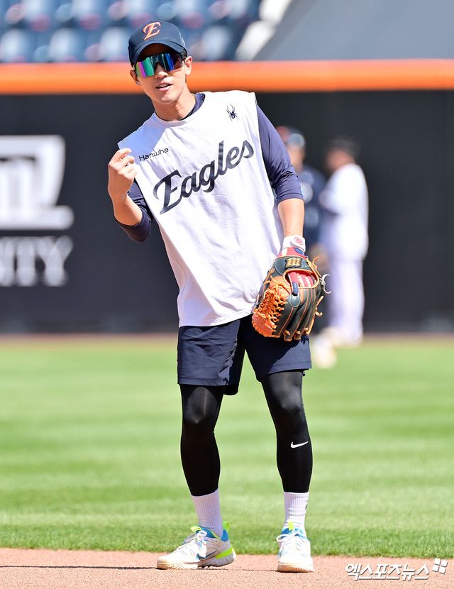 한화 내야수 황영묵(사진)은 9일 고척스카이돔에서 열릴 '2025 신한 SOL Bank KBO 리그' 키움과 주말 3연전 첫 번째 경기에서 1번타자 2루수로 선발 출전한다. 최인호를 대신해 리드오프 ㅈ우책을 맡았다. 엑스포츠뉴스 DB