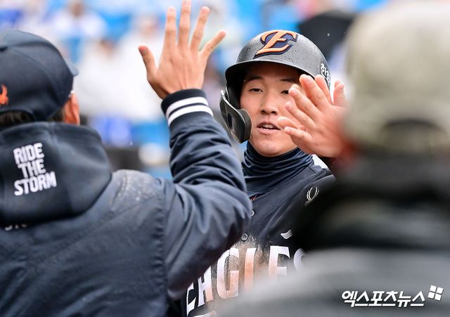 한화 내야수 황영묵(사진)은 9일 고척스카이돔에서 열릴 '2025 신한 SOL Bank KBO 리그' 키움과 주말 3연전 첫 번째 경기에서 1번타자 2루수로 선발 출전한다. 최인호를 대신해 리드오프 ㅈ우책을 맡았다. 엑스포츠뉴스 DB