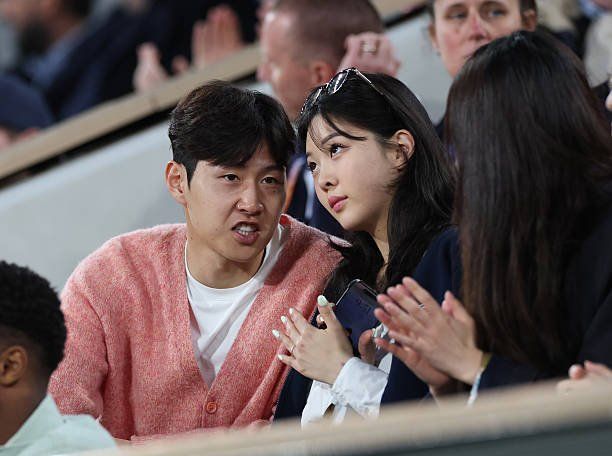 나폴리 지역지 '스파지오 나폴리'가 10일(한국시간) 나폴리와 PSG가 이강인 이적에 원칙적으로 개인 합의를 마쳤다고 보도했다.&nbsp;연합뉴스