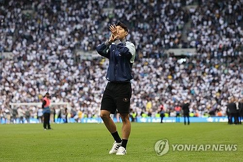 영국 매체 '더선'이 12일(한국시간) 프리미어리그 세 팀이 제이든 산초 영입을 두고 경쟁하고 있다고 보도했다. 산초는 지난 2024-2025시즌 첼시 임대를 마치고 맨체스터 유나이티드로 복귀한 상태다.&nbsp;연합뉴스