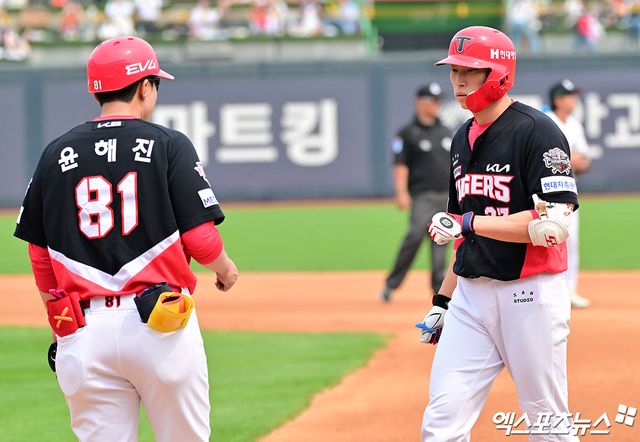 31일 오후 수원KT위즈파크에서 열린 '2025 신한 SOL Bank KBO리그' KIA 타이거즈와 KT 위즈의 경기, 3회초 KIA 김호령이 우전안타를 날리고 있다. 엑스포츠뉴스 DB