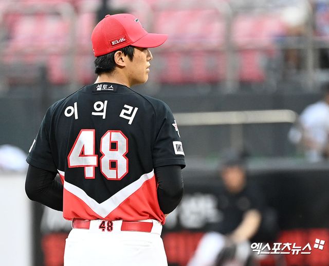 22일 오후 수원KT위즈파크에서 열린 '2023 신한은행 SOL KBO리그' KIA 타이거즈와 KT 위즈의 경기, 1회말 KIA 선발투수 이의리가 공을 힘차게 던지고 있다. 엑스포츠뉴스 DB