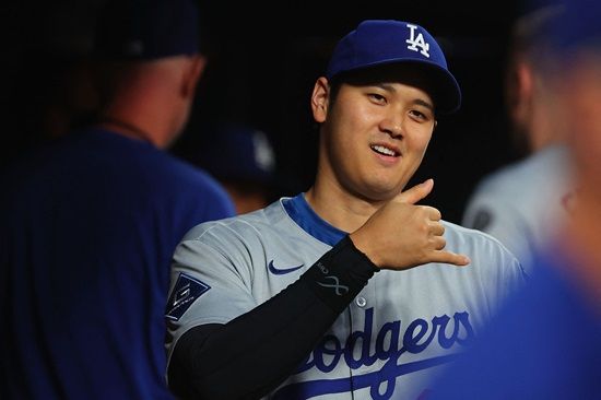 '이도류' 오타니 쇼헤이가 663일 만에 마운드에 오른다. 그는 앞서 '사실 투타 겸업 선수로서의 모습이 내게는 원래 모습이고, 작년이 오히려 비정상이었다. 다시 원래대로 돌아가는 것'이라 말했다. 연합뉴스