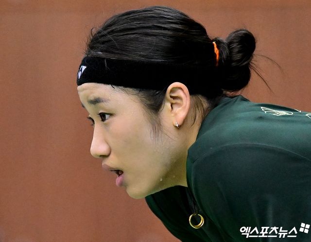 17일 오전 충북 대한체육회 진천국가대표선수촌에서 열린 배드민턴 국가대표팀 미디어데이, 안세영이 훈련에 임하고 있다. 진천, 김한준 기자