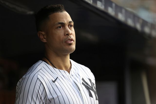 뉴욕 양키스 지안카를로 스탠튼이 17일 미국 뉴욕주 브롱스의 양키스타디움에서 열린 2025 미국프로야구 메이저리그(MLB) LA 에인절스와의 홈경기에 5번 지명타자로 선발 출전해 4타수 2안타를 기록했다. AP 연합뉴스