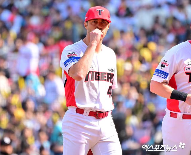 22일 오후 광주기아챔피언스필드에서 열린 '2025 신한 SOL Bank KBO리그' NC 다이노스와 KIA 타이거즈의 개막전 경기, 4회초 수비를 마친 KIA 선발투수 네일이 더그아웃으로 향하고 있다. 엑스포츠뉴스 DB