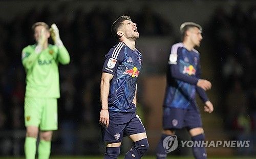 영국 매체 '텔레그래프'가 17일(한국시간) 토트넘 선수 솔로몬이 이스라엘과 이란의 전쟁 여파로 인해 이스라엘에서 발이 묶여 있다고 보도했다.연합뉴스