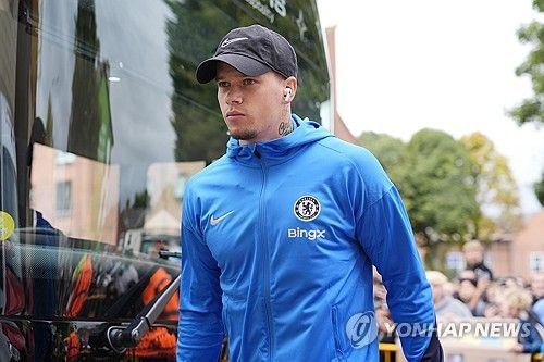 영국 BBC에 따르면, 19일(한국시간) 잉글랜드축구협회(FA)가 무드리크의 도핑 규정 위반 혐의에 대해 징계 여부를 따지는 절차에 들어갔다.&nbsp; 무드리크는 지난 12월 일반적인 소변 검사 결과 양성 반응이 확인돼 잠정적으로 출전 정지 징계를 받았다. 당시 소변 샘플에서 금지 약물인 멜도니움이 검출됐다. 이 약물은 혈류량을 증가시켜 운동 능력을 끌어올리는 물질로 알려져 있다. 연합뉴스