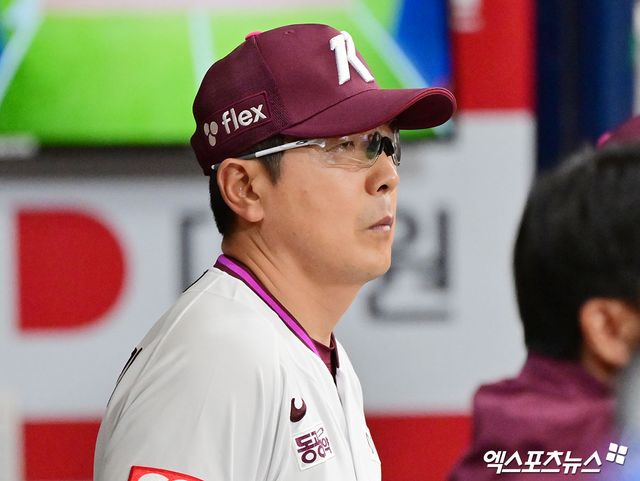 홍원기 감독이 이끄는 키움 히어로즈가 지난 6월 1일 고척 두산 베어스전에서 1-0 승리를 거두고 2연승과 함께 주말 3연전 위닝 시리즈를 챙겼다. 사진 김한준 기자