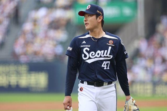 두산 베어스 토종 에이스 곽빈이 21일 서울 잠실야구장에서 열린 2025 신한 SOL Bank KBO리그 LG 트윈스와의 팀 간 7차전에서 승리투수가 됐다. 사진 두산 베어스