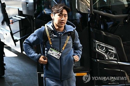 스페인 매체 '렐레보' 기자 마테오 모레토가 23일(한국시간) 자신의 유튜브 채널을 통해 이강인의 차기 행선지가 조만간 공개될 거라고 보도했다.&nbsp;연합뉴스