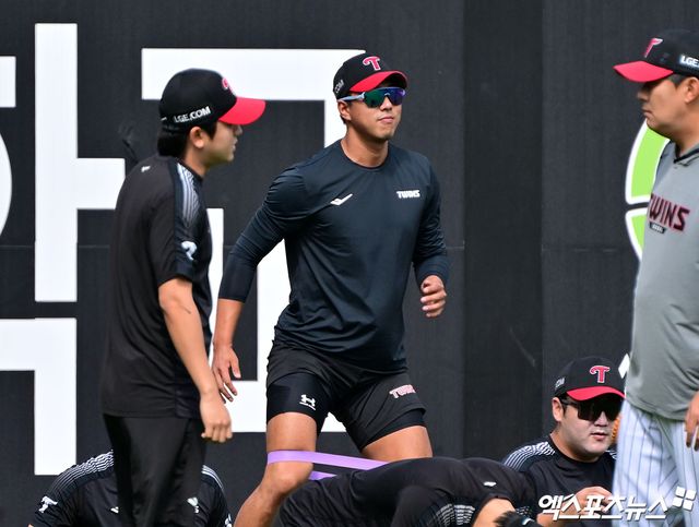 6월 14일 오후 대전 한화생명 볼파크에서 열리는 2025 신한 SOL Bank KBO리그 LG 트윈스와 한화 이글스의 경기, LG 정우영이 훈련에 임하고 있다. 엑스포츠뉴스 DB