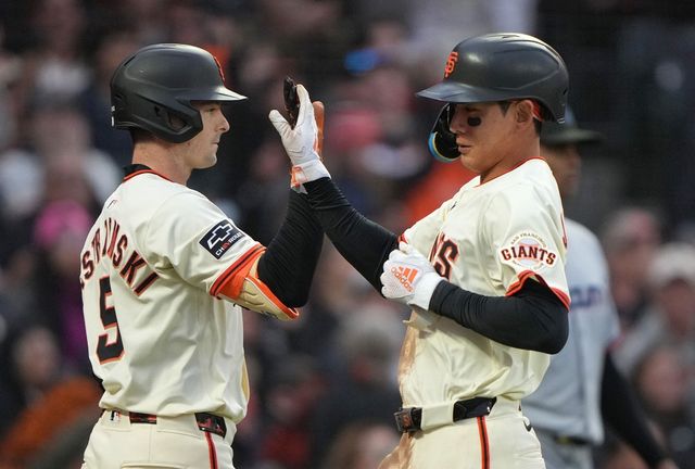 26일 미국 캘리포니아주 샌프란시스코의 오라클파크에서 열린 2025 미국프로야구 메이저리그 마이애미 말린스와 샌프란시스코 자이언츠의 경기, 샌프란시스코 이정후가 6번타자 겸 중견수로 선발 출전해 1타수 무안타 2볼넷 1사구 1득점을 기록했다. AFP 연합뉴스