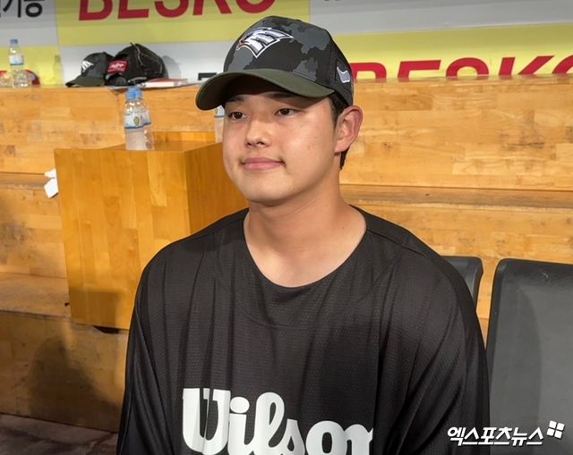 26일 대구 삼성 라이온즈파크에서 열린 2025 신한 SOL Bank KBO리그 한화 이글스와 삼성 라이온즈의 경기, 한화 선발투수 문동주는 5⅔이닝 5피안타(1피홈런) 1볼넷 4탈삼진 1실점으로 호투하고 37일 만에 승리투수가 됐다. 대구, 조은혜 기자