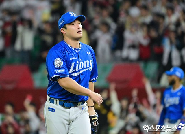 삼성 라이온즈 우완 최원태가 4일 인천 SSG랜더스필드에서 열린 2025 신한 SOL Bank KBO리그 SSG 랜더스와의 팀 간 8차전에 선발등판, 5⅓이닝 7피안타 1볼넷 6탈삼진 4실점으로 패전투수가 됐다. 사진 엑스포츠뉴스 DB