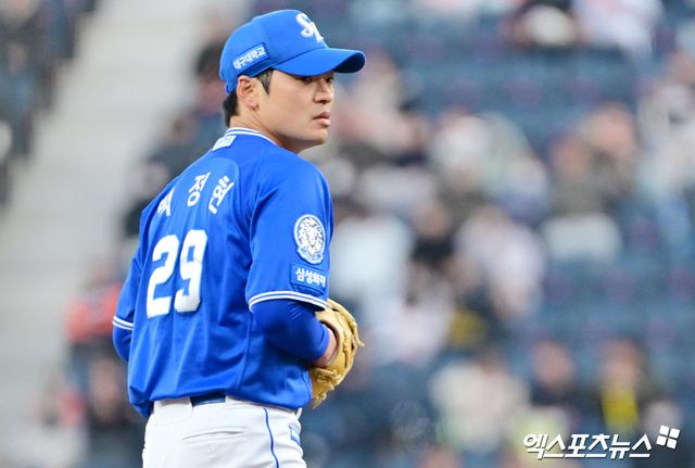 삼성 라이온즈 백정현이 정규시즌 경기에 등판해 투구를 준비하고 있다. 백정현은 어깨 염증으로 7일 엔트리에서 말소됐다. 엑스포츠뉴스 DB