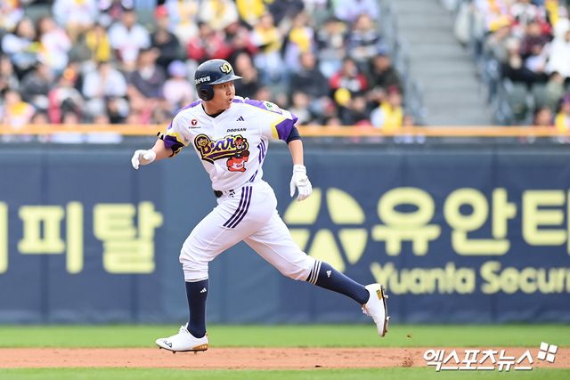 두산 베어스 정수빈이 올해 정규시즌 경기에 출전해 주루하고 있다. 정수빈은 7일 잠실 롯데 자이언츠전에서 경기 중 부상으로 교체됐다. 엑스포츠뉴스 DB