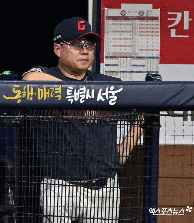 김태형 감독이 이끄는 롯데 자이언츠가 1일 부산 사직야구장에서 2025 신한 SOL Bank KBO리그 LG 트윈스와 팀 간 6차전에서 2연승에 도전한다. 사진 엑스포츠뉴스 DB