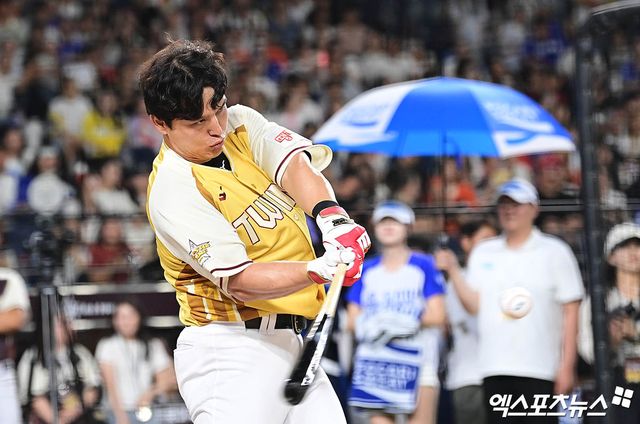 11일 오후 대전 한화생명 볼파크에서 열린 2025 신한 SOL Bank KBO 올스타전 홈런더비, LG 박동원이 홈런을 치고 있다. 엑스포츠뉴스 대전, 박지영 기자