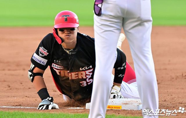 29일 오후 서울 송파구 잠실야구장에서 열린 '2025 신한 SOL Bank KBO리그' KIA 타이거즈와 LG 트윈스의 경기, 6회초 1사 2,3루 KIA 김석환이 2타점 3루타를 날리고 있다. 엑스포츠뉴스 DB