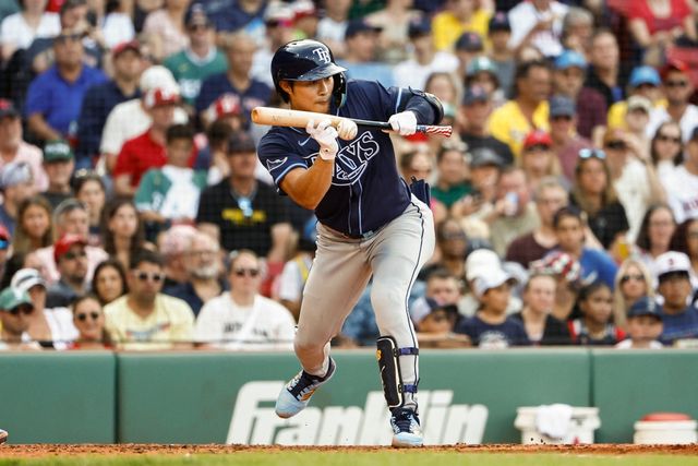 탬파베이 레이스 김하성이 13일 미국 매사추세츠주 보스턴의 펜웨이파크에서 열린 2025 미국 메이저리그(MLB) 보스턴 레드삭스와의 원정경기에 2번타자 겸 2루수로 선발 출전해 4타수 무안타를 기록했다. 김하성의 시즌 타율은 0.333에서 0.263(19타수 5안타)으로 하락했다. AFP 연합뉴스