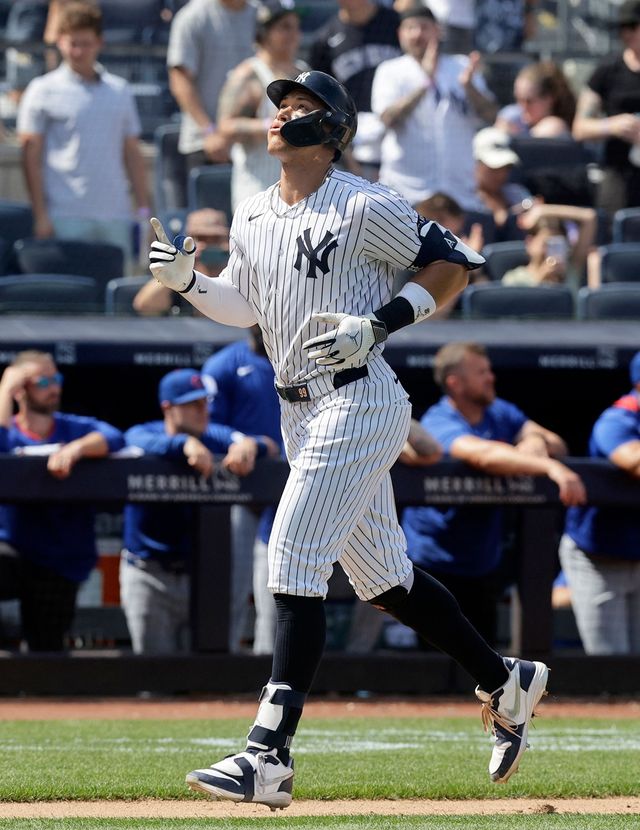 미국 메이저리그 뉴욕 양키스의 애런 저지가 13일(한국시간) 미국 뉴욕 양키스타디움에서 열린 2025 메이저리그 시카고 컵스와의 홈경기에 빅리그 역대 최소 경기 350홈런을 달성했다. 사진 연합뉴스