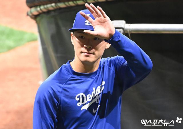 미국 메이저리그 LA 다저스의 일본인 투수 야마모토 요시노부가 2025시즌 전반기 19경기 104⅓이닝 8승7패 평균자책점 2.59의 호성적을 기록했다. 사진 엑스포츠뉴스 DB