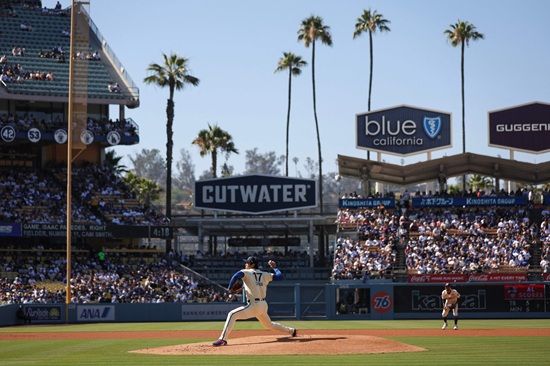 LA 다저스 오타니 쇼헤이와 김혜성이 2028 LA 올림픽 야구 종목이 열리는 다저스타디움에서 한일전 맞대결을 펼칠 수 있을지 주목된다. 연합뉴스