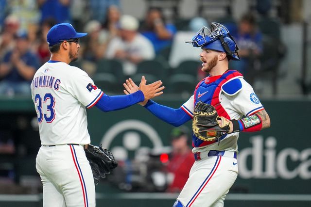 텍사스 레인저스 소속으로 커리어를 쌓고 있던 한국계 빅리거 데인 더닝이 트레이드를 통해 애틀랜타 브레이브스로 이적했다. 애틀랜타는 그 대가로 텍사스에 우완 불펜투수 호세 루이즈를 내줬다. AP 연합뉴스