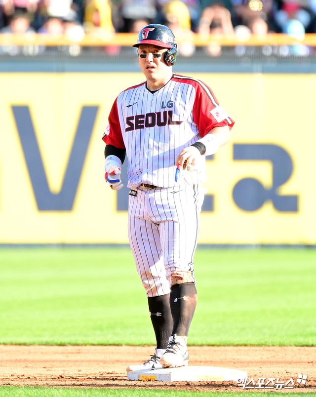 LG 트윈스 베테랑 포수 박동원이 18일 서울 잠실야구장에서 열린 2025 신한 SOL Bank KBO리그 롯데 자이언츠와의 팀 간 9차전에서 2회말 동점 솔로 홈런을 기록했다. 사진 엑스포츠뉴스 DB