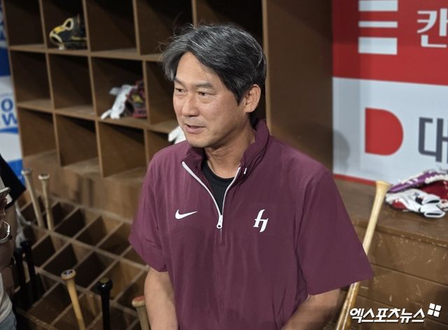 키움 히어로즈 설종진 감독대행이 서울 고척스카이돔에서 취재진과 인터뷰하고 있다. 엑스포츠뉴스 DB