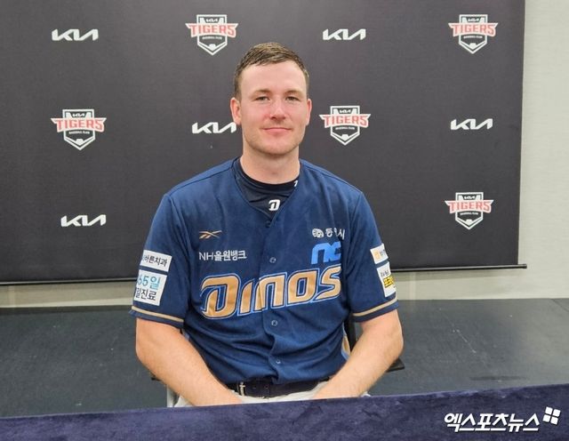 19일 오후 광주-KIA챔피언스필드에서 열릴 예정이었던 '2025 신한 SOL Bank KBO리그' NC 다이노스와 KIA 타이거즈의 경기가 그라운드 사정으로 취소됐다. NC 라일리가 취재진과 인터뷰에 임하고 있다. 광주, 유준상 기자