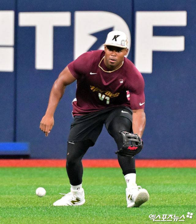키움 히어로즈 스톤 개랫이 올해 정규시즌 경기를 앞두고 훈련을 소화하고 있다. 엑스포츠뉴스 DB