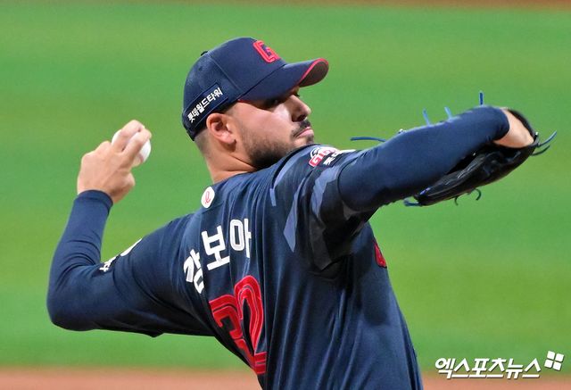 롯데 자이언츠 에이스 알렉 감보아가 지난 24일 고척 키움 히어로즈전에 선발등판, 7이닝 무실점 완벽투로 팀 승리를 견인했다. 사진 엑스포츠뉴스 DB