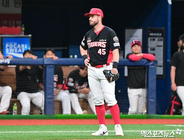 KIA 타이거즈 외국인 타자 패트릭 위즈덤이 26일 부산 사직야구장에서 열린 2025 신한 SOL Bank KBO리그 롯데 자이언츠와의 팀 간 11차전에서 5타수 무안타로 침묵했다. 사진 엑스포츠뉴스 DB