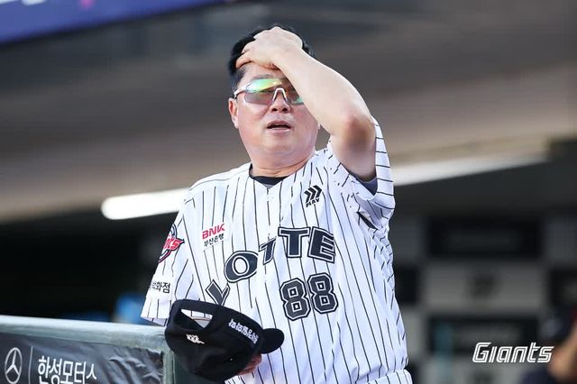 김태형 감독이 이끄는 롯데 자이언츠가 27일 부산 사직야구장에서 열리는 2025 신한 SOL Bank KBO리그 KIA 타이거즈와의 팀 간 12차전에서 5연승과 주말 3연전 스윕에 도전한다. 사진 롯데 자이언츠