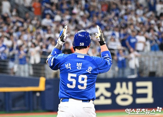 삼성 라이온즈 박병호가 정규시즌 경기에 출전해 세리머니하고 있다. 엑스포츠뉴스 DB