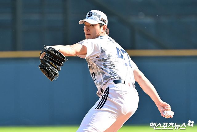 3일 오후 서울 송파구 잠실야구장에서 열린 '2025 신한 SOL Bank KBO리그' KIA 타이거즈와 두산 베어스의 경기, 1회초 두산 선발투수 곽빈이 공을 힘차게 던지고 있다. 엑스포츠뉴스 DB