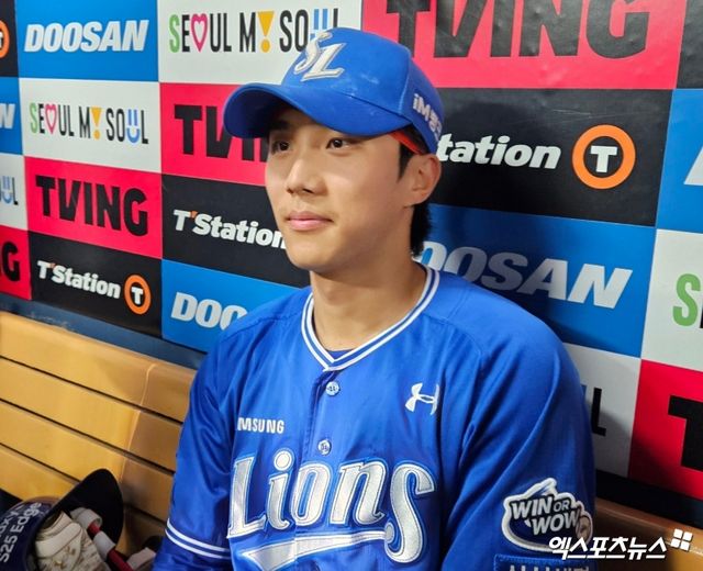 3일 오후 서울 잠실야구장에서 열린 '2025 신한 SOL Bank KBO리그' 삼성 라이온즈와 두산 베어스의 경기, 삼성이 9회초에만 5득점하면서 두산을 6:3으로 제압했다. 경기 후 삼성 이재현이 취재진과 인터뷰에 임하고 있다. 잠실, 유준상 기자