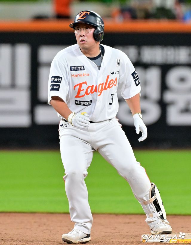 한화 이글스 안치홍이 지난 29일 대전 삼성 라이온즈전에서 주루를 준비하고 있다. 대전, 김한준 기자