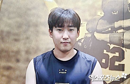 KIA 타이거즈 투수 윤영철이 팔꿈치 불편함 지속으로 올스타전 불참이 확정된 팀 동료 아담 올러 대신 감독추천 선수로 데뷔 첫 올스타전 마운드에 오를 전망이다. 광주, 김근한 기자