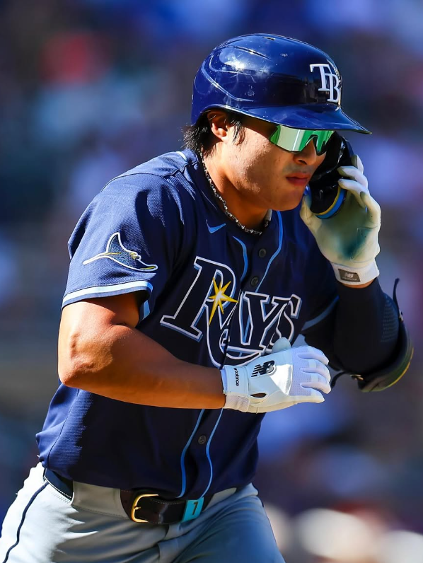 미국 메이저리그 탬파베이 레이스의 김하성이 5일(한국시간) 미국 미네소타주 미니애폴리스 타깃필드에서 열린 2025 메이저리그(MLB) 미네소타 트윈스와 원정 경기에 7번 타자 겸 유격수로 선발 출전, 3타수 1안타 1도루를 기록했다. 사진 탬파베이 레이스 공식 인스타그램 계정