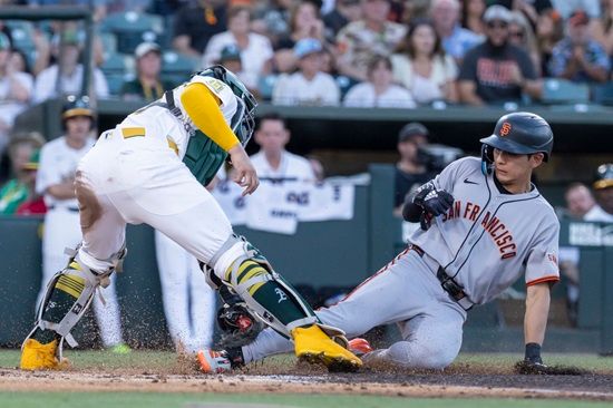 샌프란시스코 자이언츠 이정후가 6일(한국시간) 미국 캘리포니아주 새크라멘토의 수터 헬스 파크에서 열린 2025 미국 메이저리그(MLB) 애슬레틱스와의 원정경기에 5번타자 겸 중견수로 선발 출전, 5타수 1안타 1득점을 기록했다. 연합뉴스