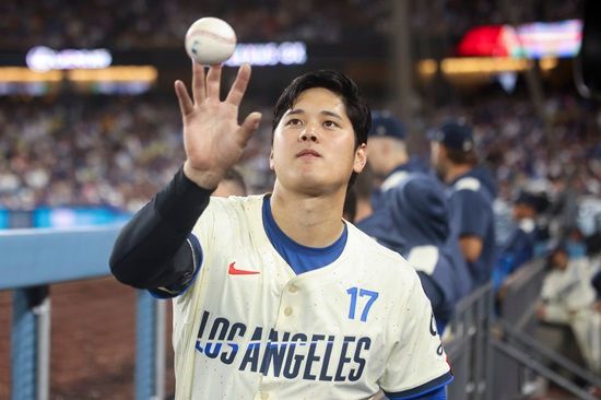 아메리칸리그(AL) 애런 저지(뉴욕 양키스), 내셔널리그(NL) 오타니 쇼헤이(LA 다저스)가 1단계 팬 투표에서 각자 1위를 차지하며 일찌감치 2025 MLB 올스타전 선발 출전을 확정 지었다. 연합뉴스