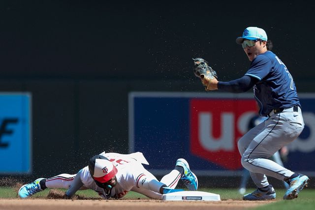 탬파베이 레이스 내야수 김하성이 지난 5일 미네소타 트윈스전에서 부상 복귀전을 치르며 수비에 임하고 있다. 김하성은 10일 디트로이트 타이거스전에 7번 타자 겸 유격수로 선발 출장한다. AFP 연합뉴스