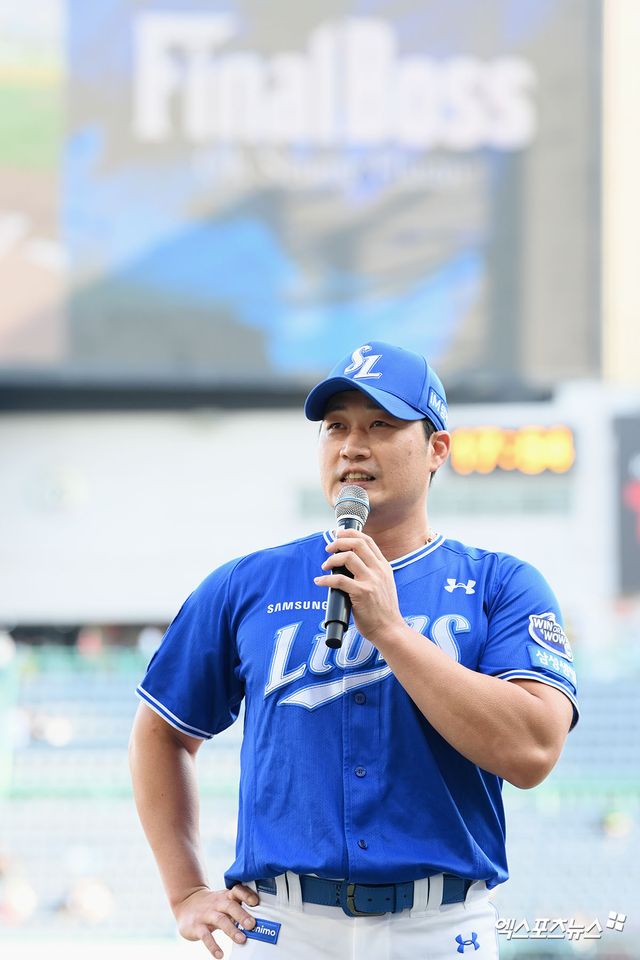 삼성 라이온즈 오승환이 지난 7일 인천에서 은퇴 기념 행사를 통해 인사를 전하고 있다. 엑스포츠뉴스 DB