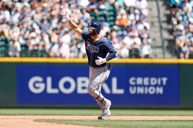 탬파베이 레이스 김하성이 올해 미국 메이저리그 정규시즌 경기에서 세리머니하고 있다. AFP 연합뉴스