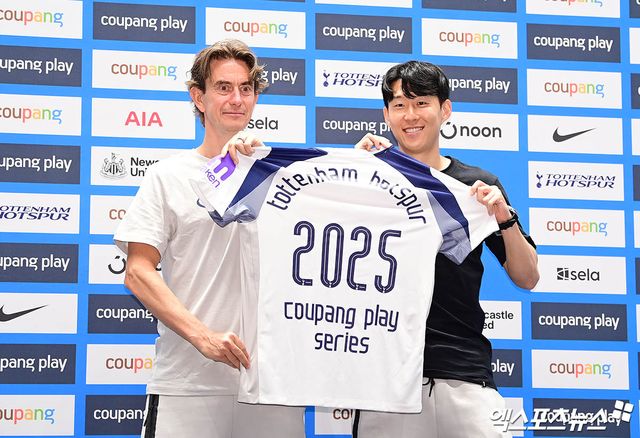 잉글리시 프리미어리그 토트넘 홋스퍼에서 10년 활약하며 한국을 넘어 아시아 축구의 자존심을 지켰던 손흥민이 축구종가를 떠난다. 손흥민은 2일 서울 영등포구에서 열린 뉴캐슬 유나이티드와의 친선 경기 기자회견에서 토마스 프랑크 감독과 동석한 뒤 '토트넘을 떠난다'고 공식 발표했다. 여의도, 박지영 기자